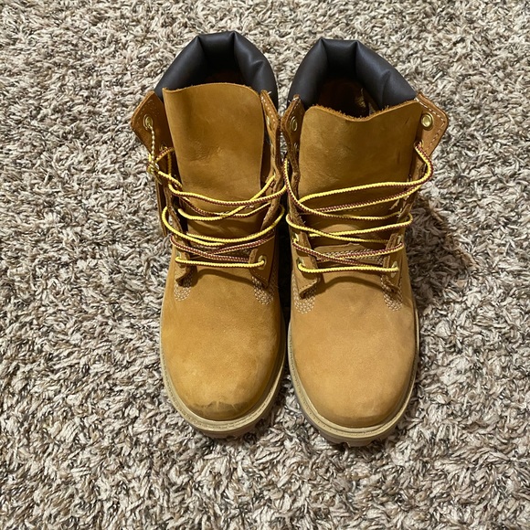 Timberlands - Picture 6 of 6